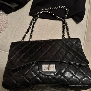 Chanel Washed Lambskin Quilted Jumbo Hybrid Reissue